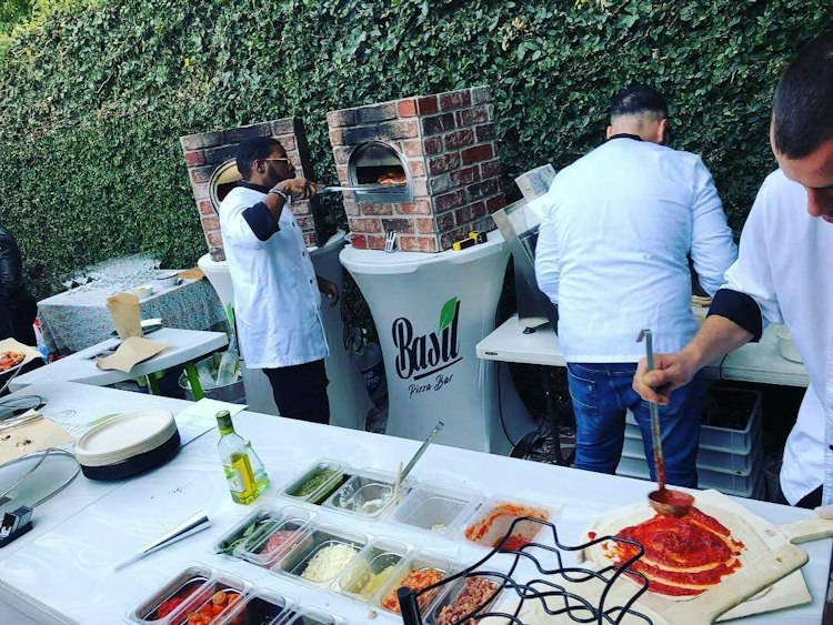 Mobile Pizza Station For 50