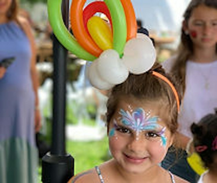Balloon Twisting