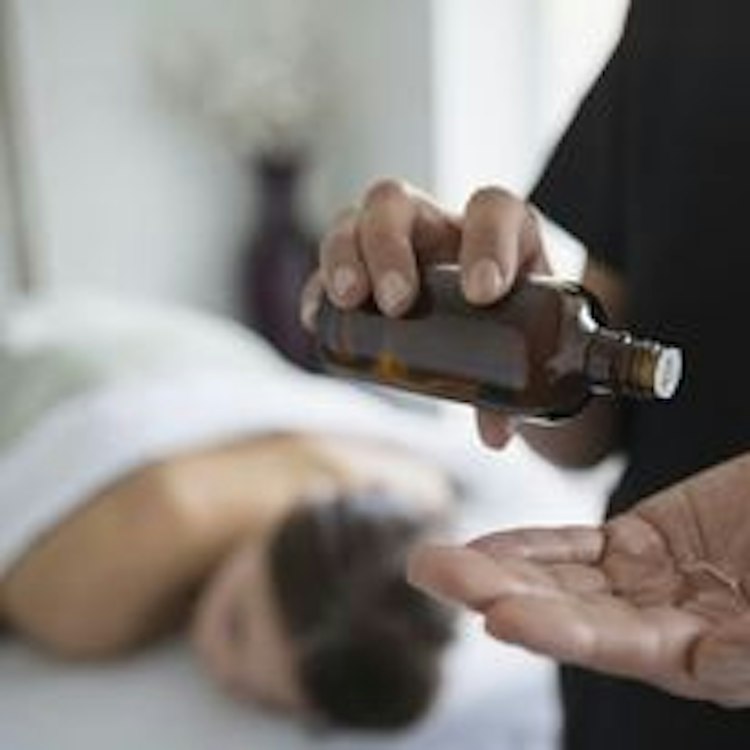 SPORTS MASSAGE