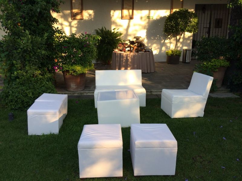 Salas Lounge image 1