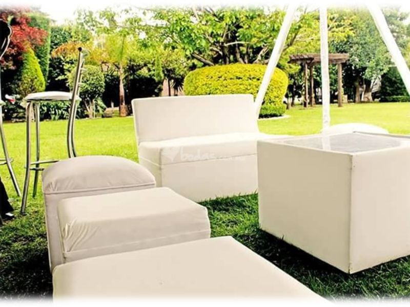 Salas Lounge image 4