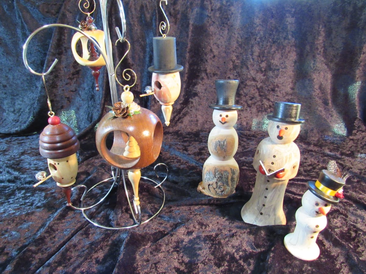 Spindle Turning - Christmas Ornaments Workshop at Southeastern Indiana MakerPlus on Sep 26, 2026