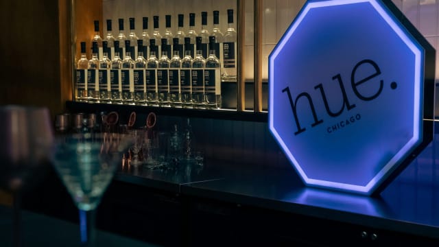 hue.: venue logo