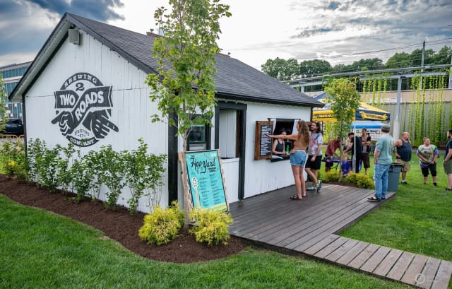 Two Roads Brewing Company: venue logo