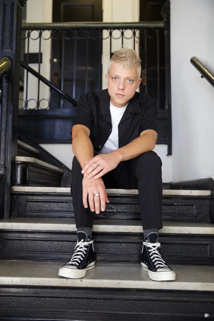 ENT Legends Present: Robert DeLong with Day Tvvo