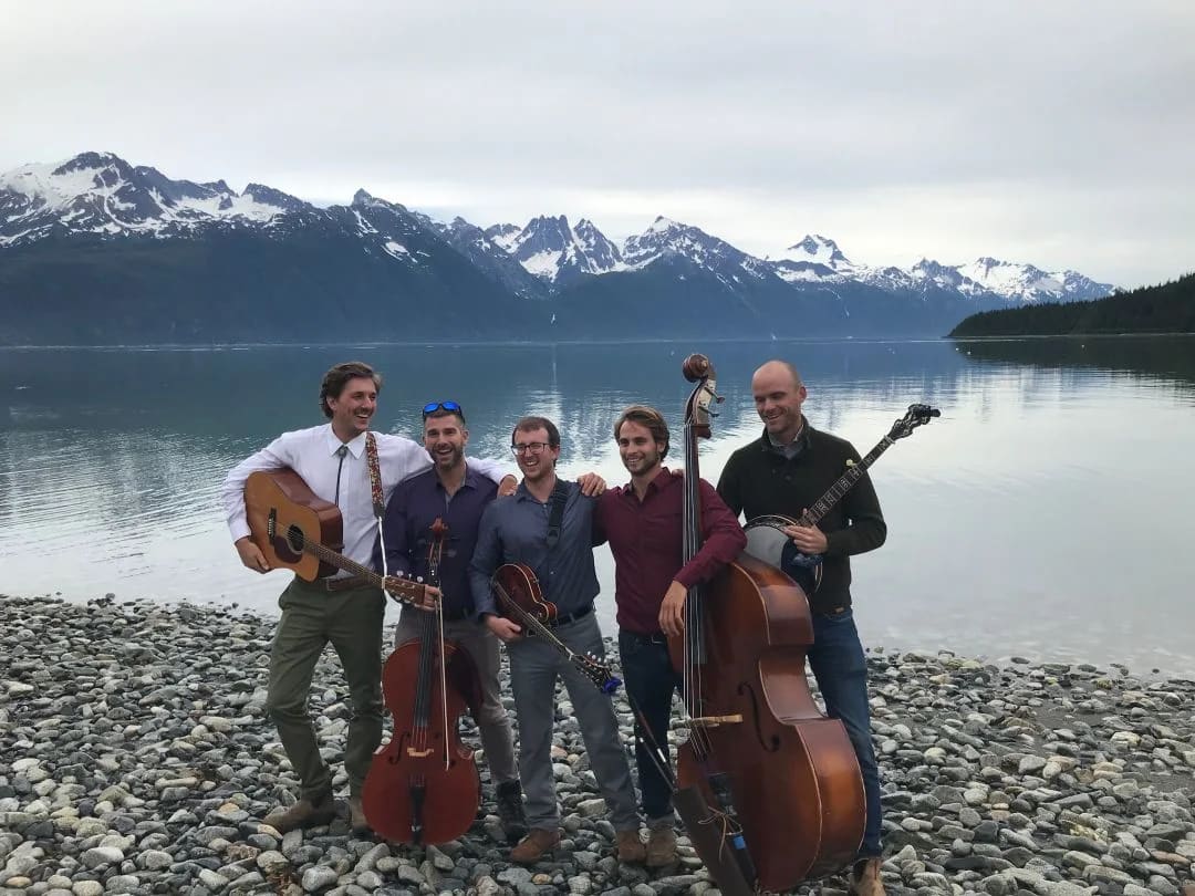 Salty Strings w/ The Brambles
