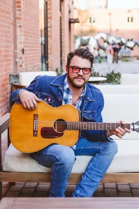 Josh Weathers w/ special guest Aaron Stephens