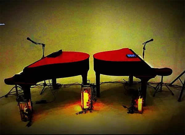 DUELING PIANOS