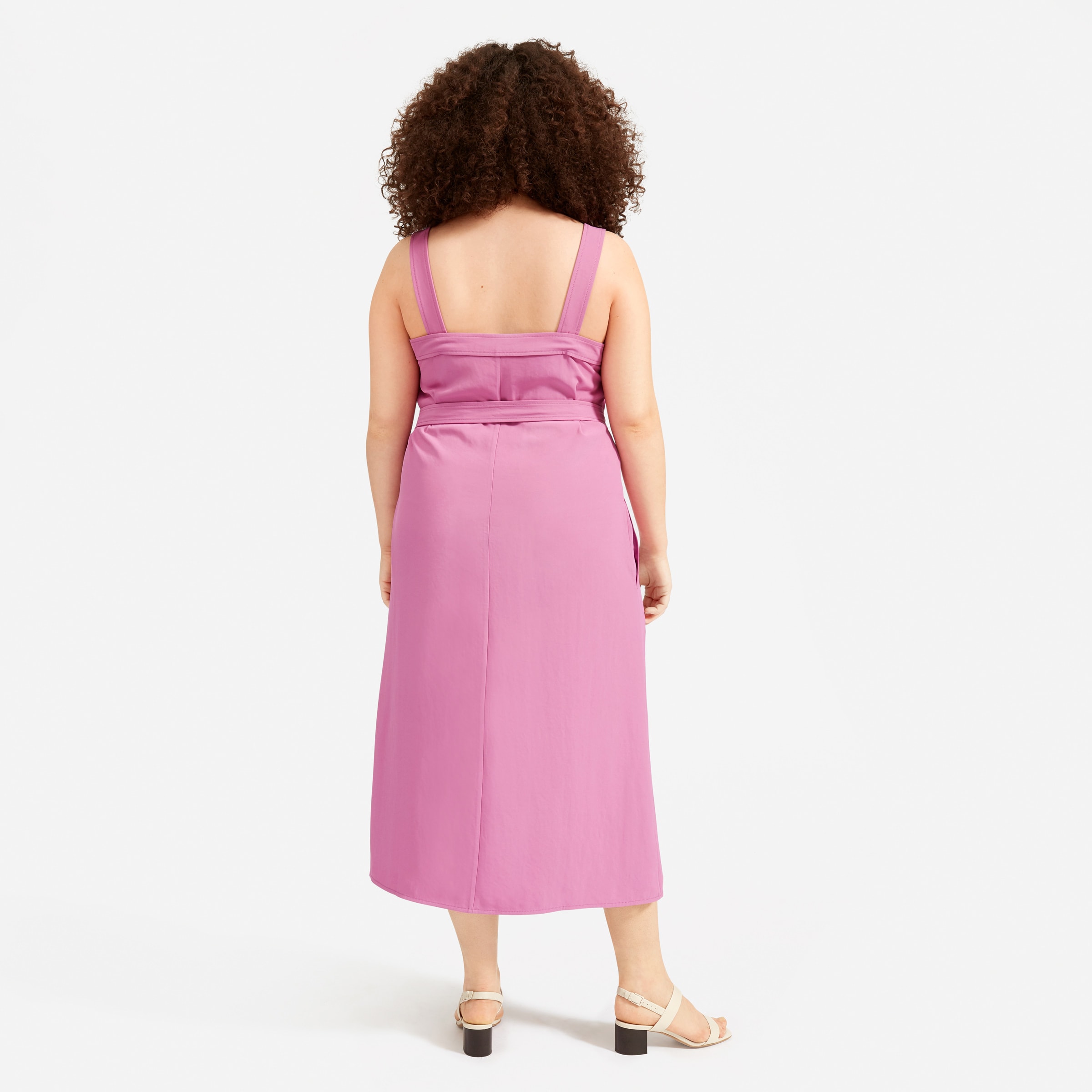 17 Visually Slimming Dresses for Summer — Under $40 on