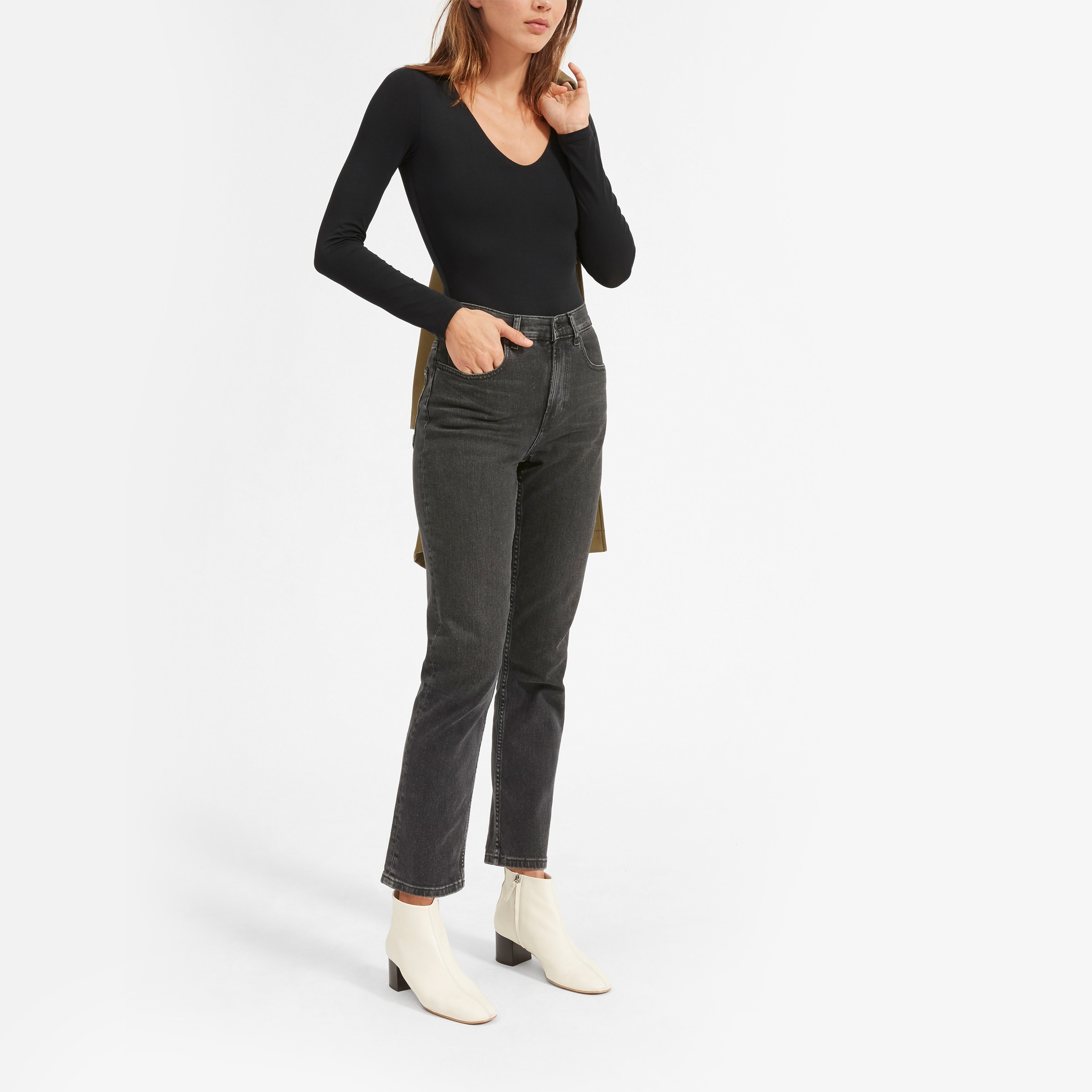 The Long-Sleeve V-Neck Bodysuit White – Everlane