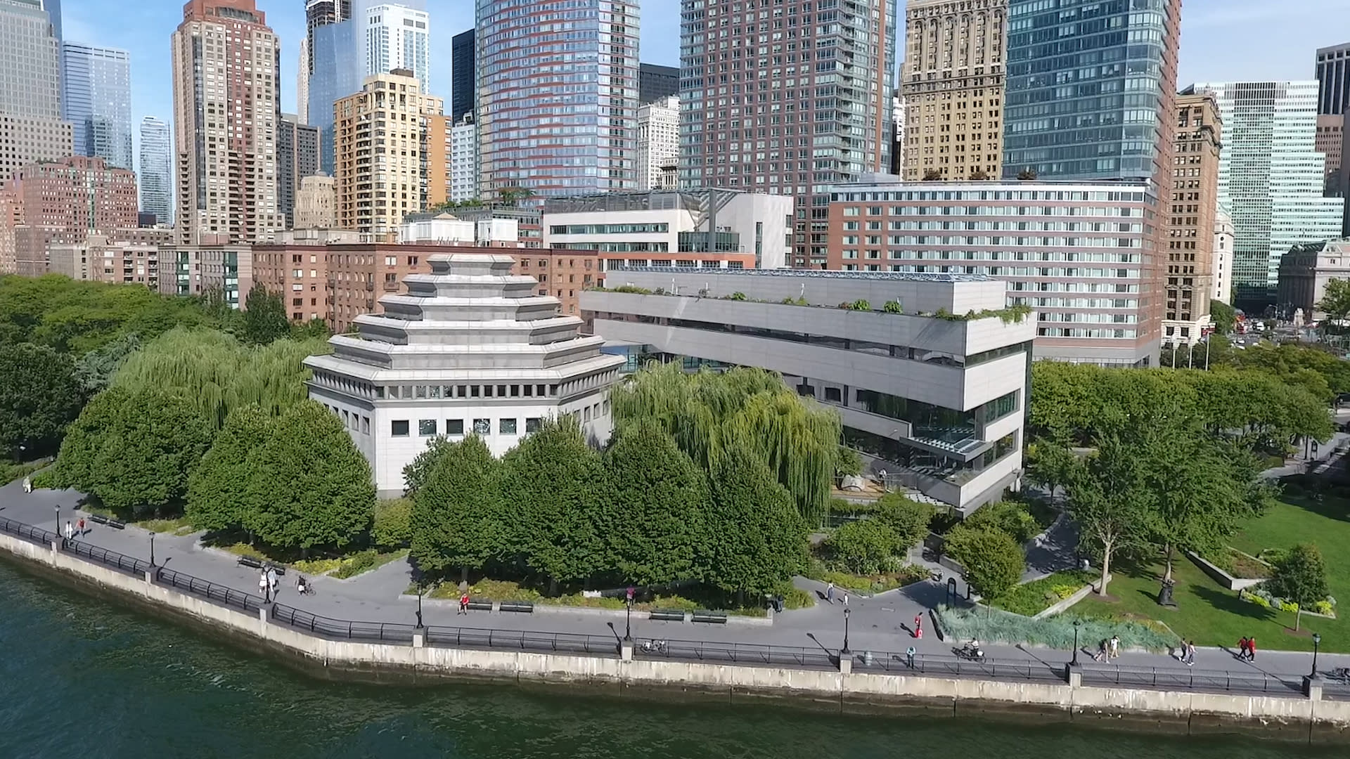 Image of the Hudson River view of the Museum of Jewish Heritage and Robert F. Wagner Park