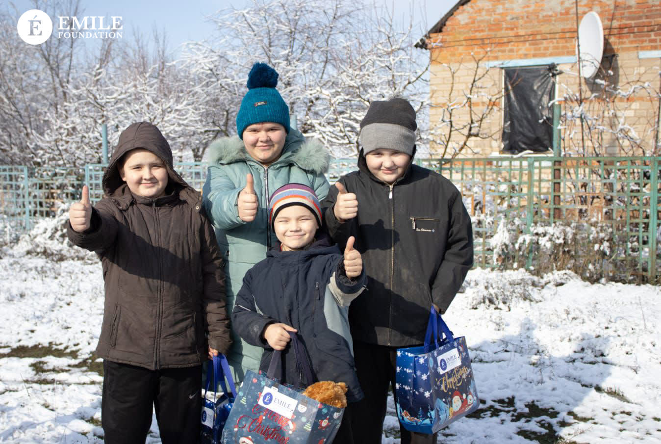 Children receiving humanitarian aid at the Ukrainian frontline