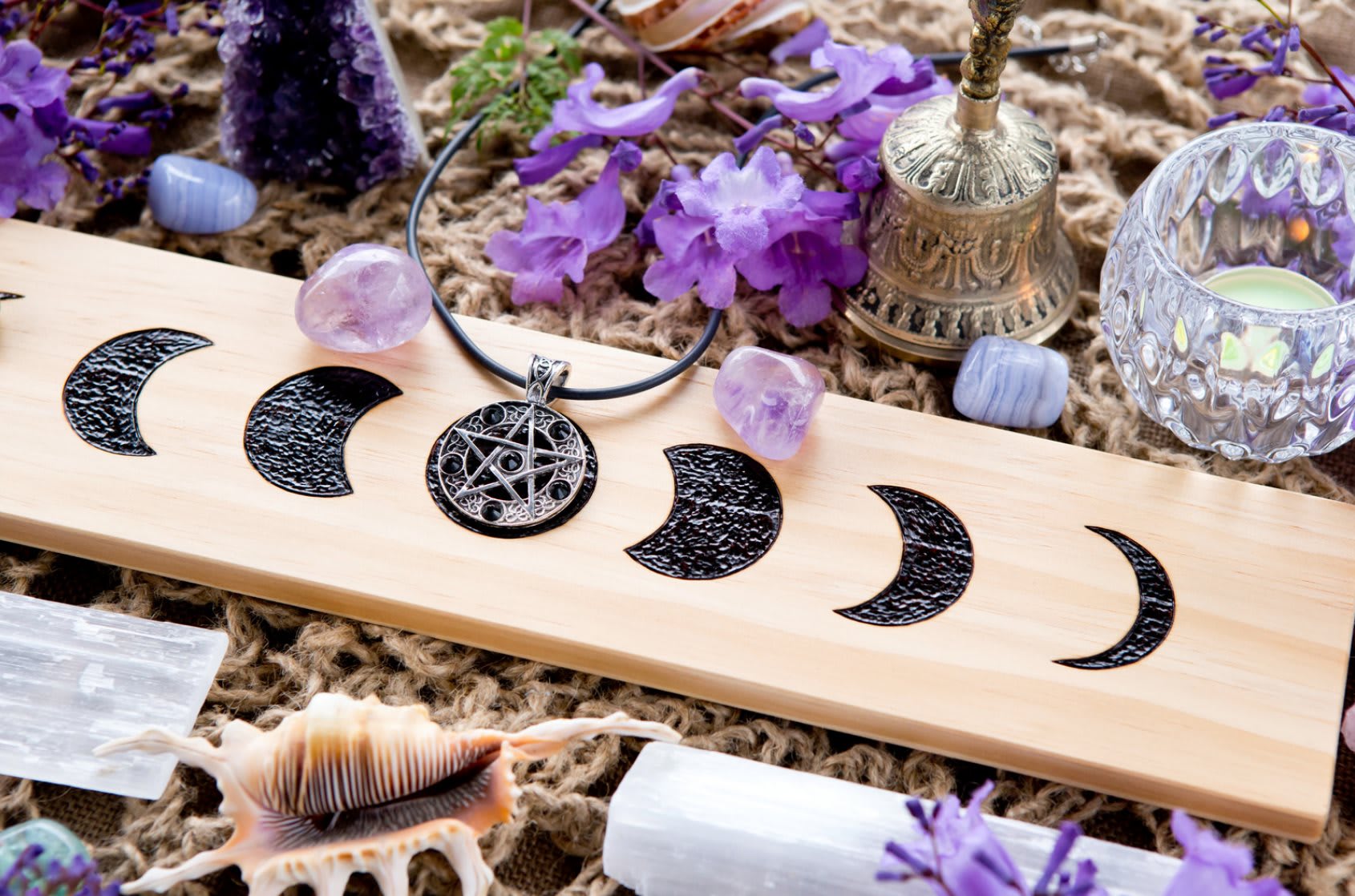 This church without walls serves all faiths with open arms, open hearts and open minds