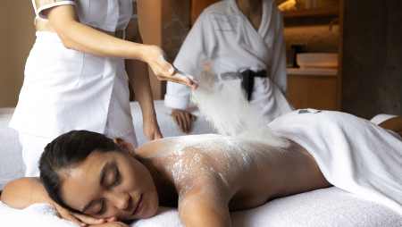 Hôtel Royal, 5 étoiles à Evian - Massage au talc à l'EVIANSPA