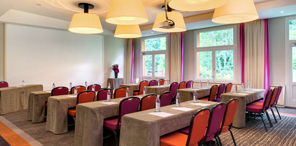 Visuels salle de réunion-HE-le charme 1.png