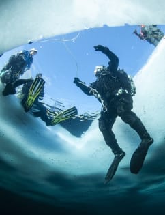 activités-plongée sous glace.jpg