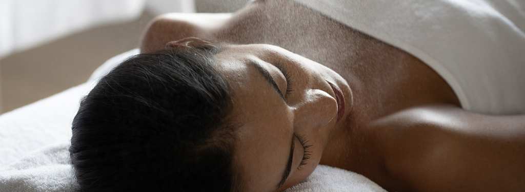 Hôtel Royal, 5 étoiles à Evian - Soin visage avec une brume à l'EVIANSPA