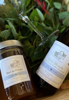 la bière du royal une bière maison produite par l'hôtel royal avec des herbes de son potager et son miel