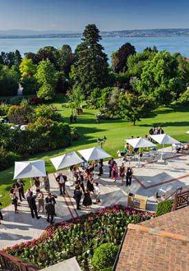 Célébrations à l'Hôtel Ermitage en terrasse organisé par le service Evian Resort Events