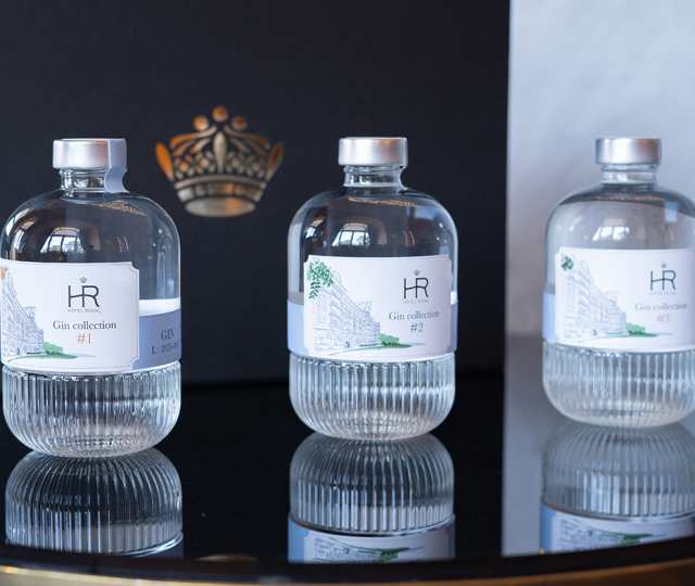 3 bouteilles de Gin Collection de l'Hôtel Royal