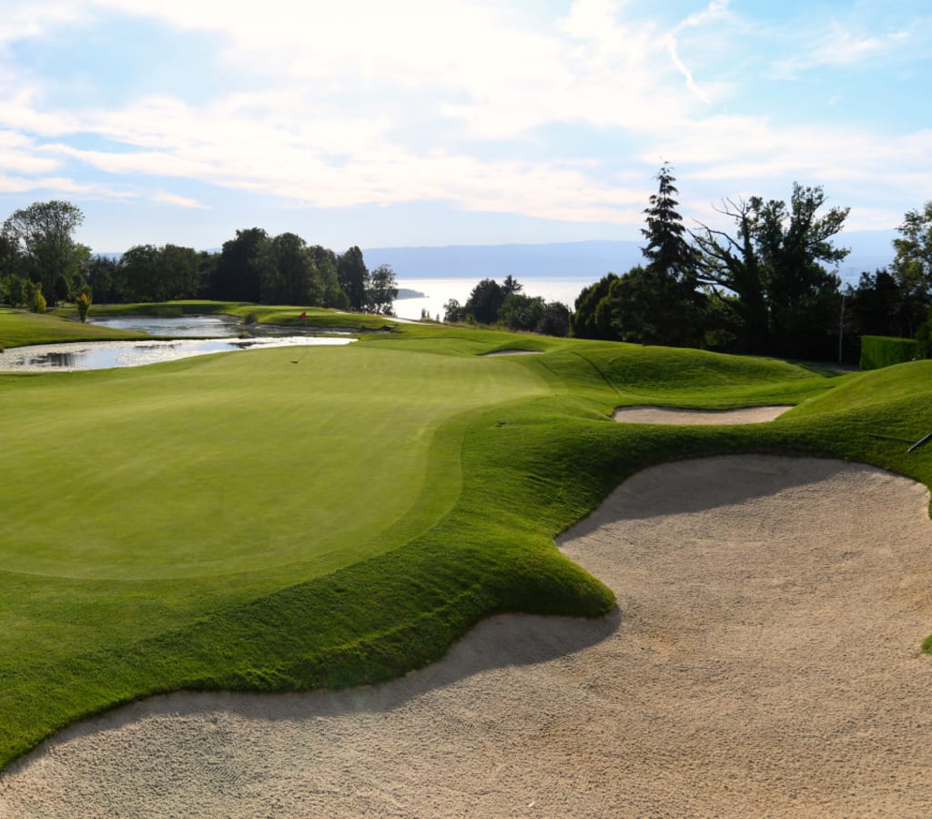 Evian - HeroBan - Golf.jpg