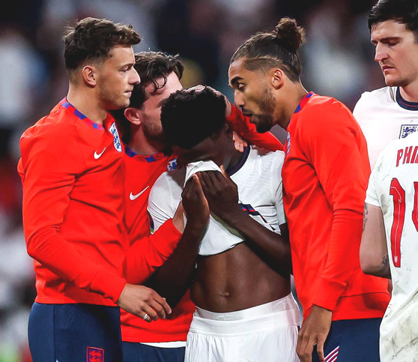 England lost the Euro final: Tragedy European team in the worst history