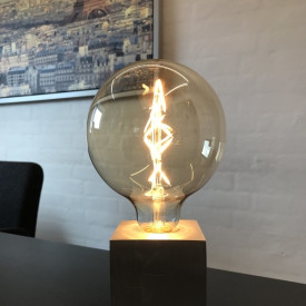 Nielsen Light E27 globepære, zigzag, røgfarvet