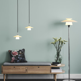 Halo Design Scandinavian gulvlampe