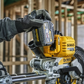 DeWalt XR Flexvolt 54V kapp- og gjærsag, Ø250 mm, uten batteri