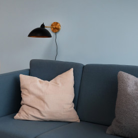 Dyberg Larsen Futura vegglampe, messing