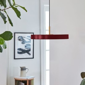 Umage Asteria pendellampe, rød, Ø31 cm