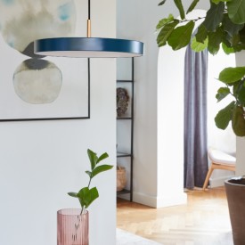 Umage Asteria pendellampe, blå, Ø31 cm