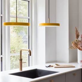 Umage Asteria pendellampe, gul, Ø31 cm