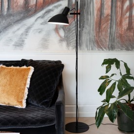 Halo Design Metropole gulvlampe, sort