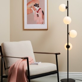 Halo Design Twist 4 gulvlampe, sort