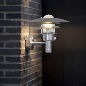 Nordlux Lønstrup 32 utelys vegg med sensor, galvanisert stål