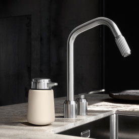 Vipp 9 sæbedispenser, beige