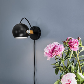 Halo Design D.C vegglampe, lille, sort