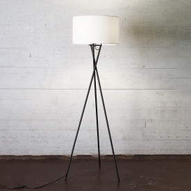 Nielsen Light Uptown golvlampa, svart med vit skärm