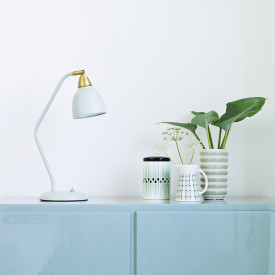 Superliving Urban bordlampe, lys grønn