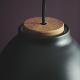 Halo Design Nivå pendellampe, sort, Ø14 cm