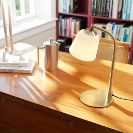 Halo Design Room 49 bordlampe