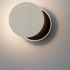 Antidark Dot vägglampa, vit/svart