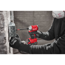 Milwaukee M18 kulfri 1/4" slagskruemaskine, u. batteri