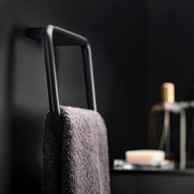 Cosmic BWC håndklædeholder, 20 cm, mat sort