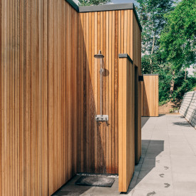 Frostline DUO vägghängd utomhusdusch, för 150-350 mm vägg, rostfritt stål