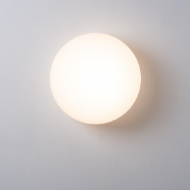 Ifö Electric Solenne loft-/væglampe, hvid, Ø32 cm