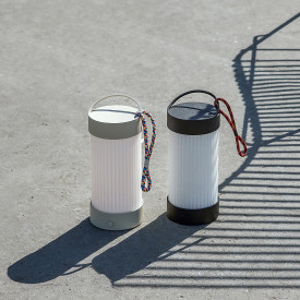 Hübsch Camp oppladbar lampe, beige