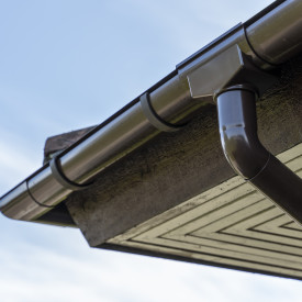 Plastmo tagrende nr. 11 á 6 meter, brun