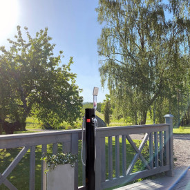 Demerx Sunny 10 Light utomhusdusch, soluppvärmd, 10 liter, svart